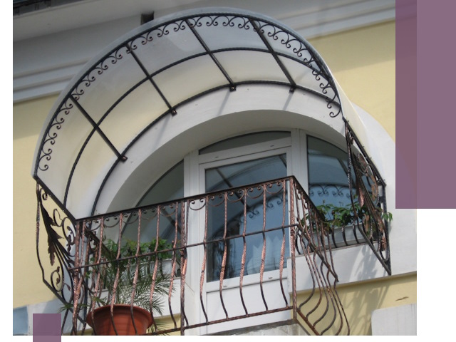 Козырьки над балконом в Нижнем Новгороде — изготовление и монтаж