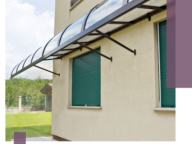 Козырьки над окнами в Нижнем Новгороде — изготовление и монтаж по выгоде