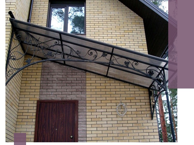 Односкатные козырьки из металла под ключ в Нижнем Новгороде